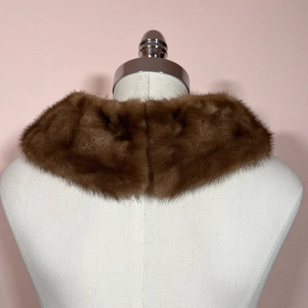 Vintage 1940 50 Retro art deco Boat neck Mobwife Real Minx Fur Brown wide Collar